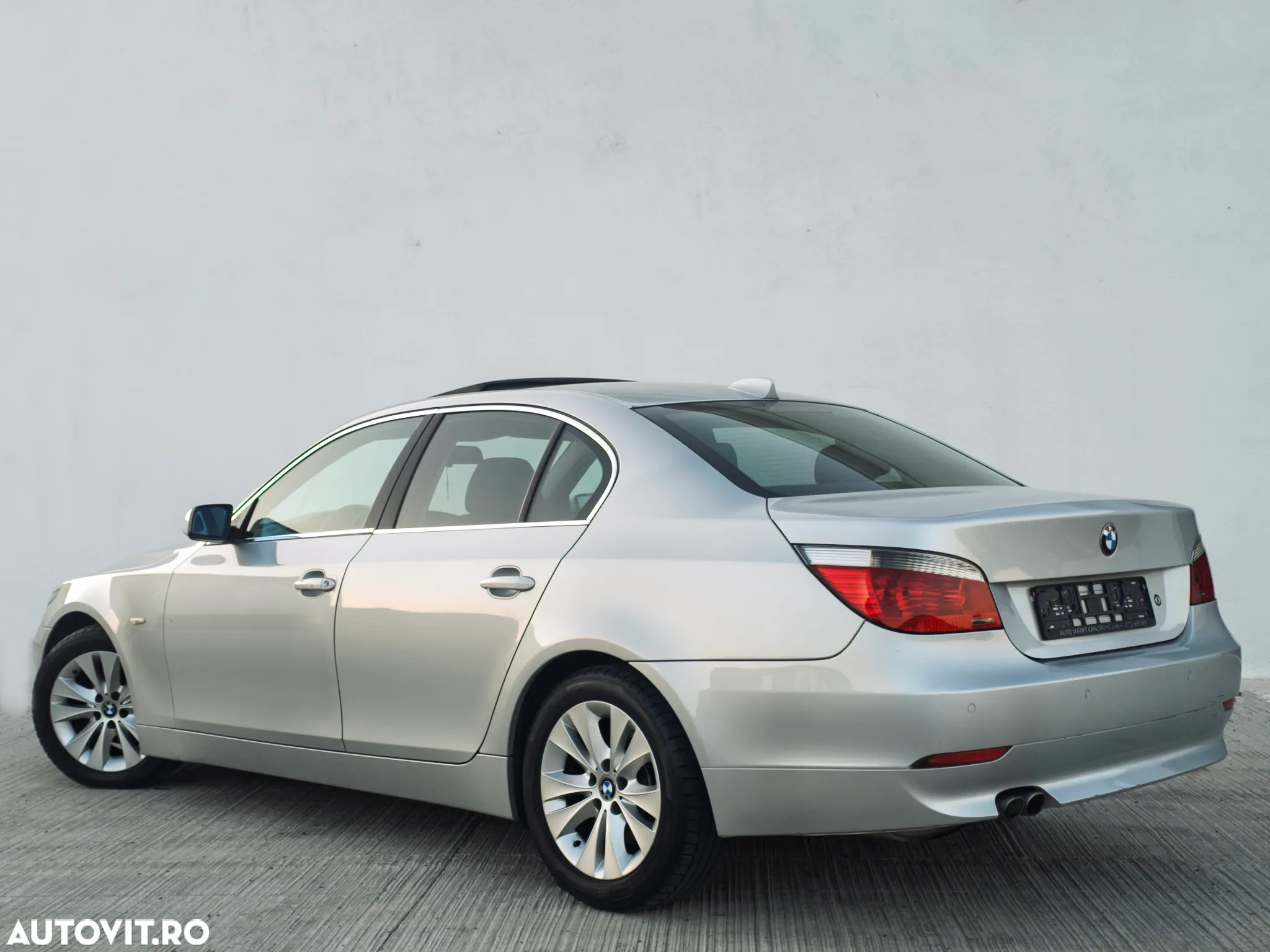 BMW Seria 5 525d Aut. - 4