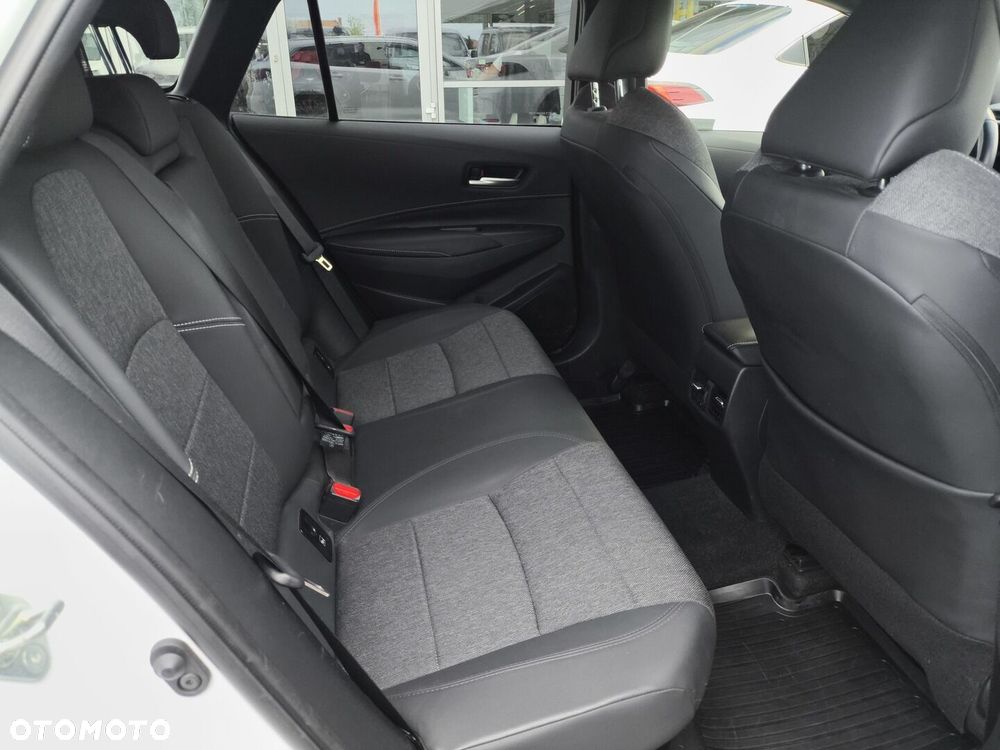 Toyota Corolla 1.8 Hybrid Style - 11