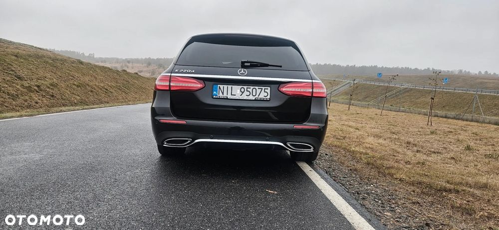 Mercedes-Benz Klasa E 220 d 9G-TRONIC - 13