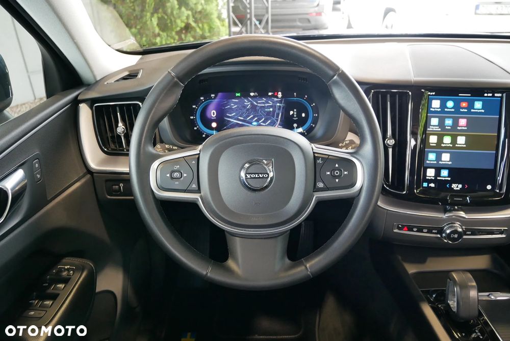 Volvo XC 60 B4 D Momentum Pro - 21