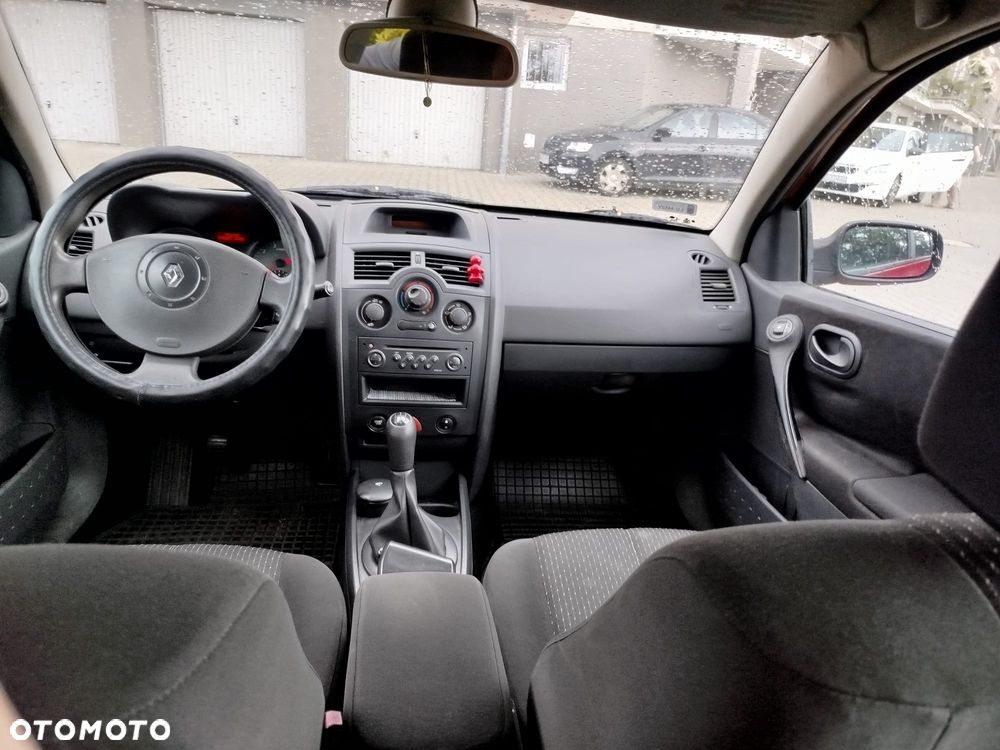 Renault Megane 1.4 Confort Expression - 8