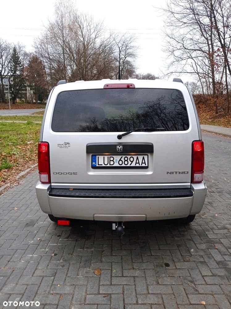 Dodge Nitro 4.0 V6 RT - 11