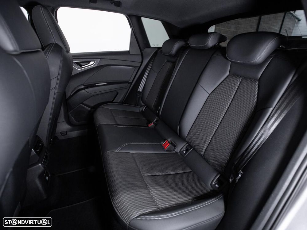 Audi Q4 e-tron 50 quattro - 12