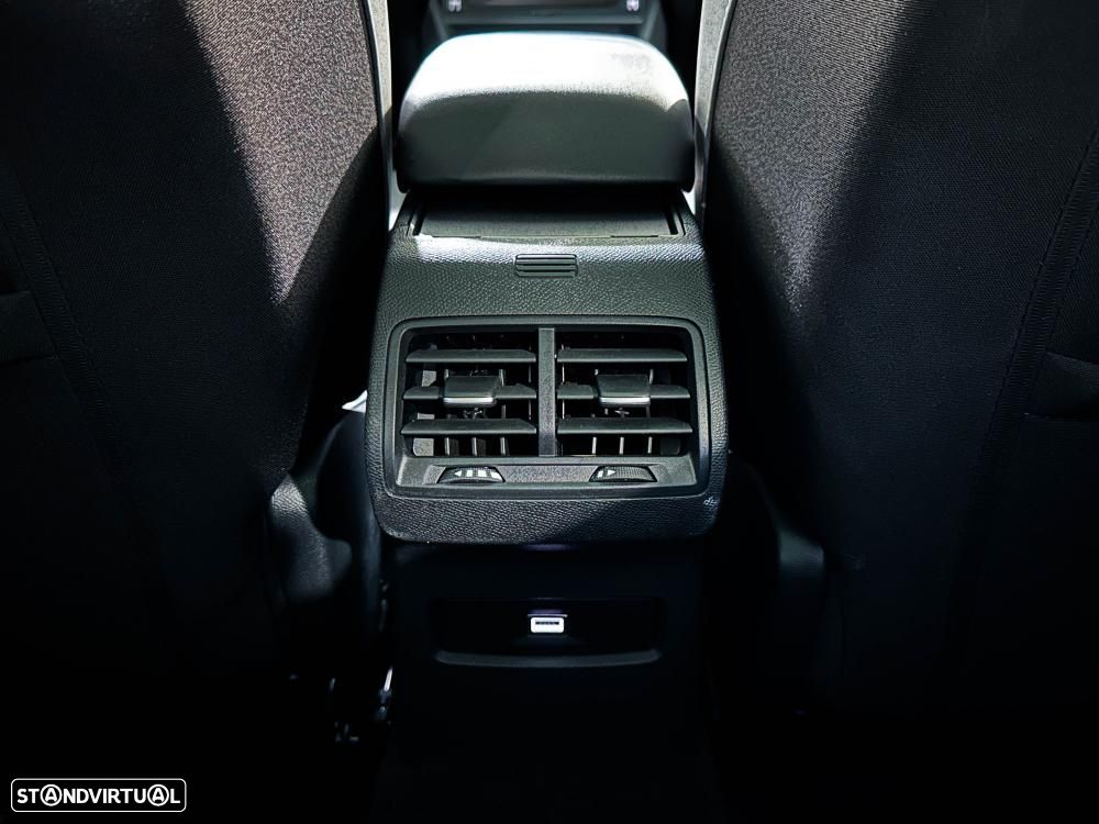 Citroën C4 PureTech 130 Stop&Start EAT8 SHINE - 22