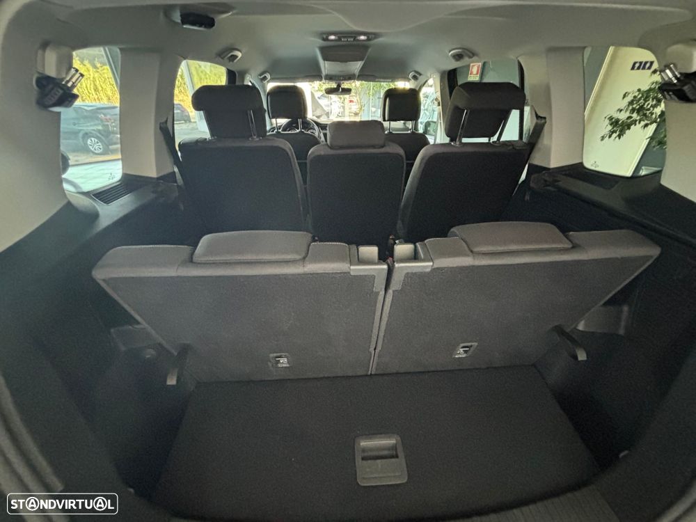 VW Touran 2.0 TDI Confortline - 13