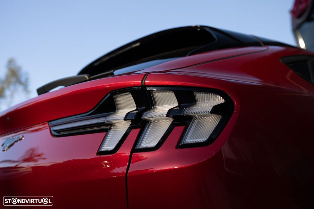 Ford Mustang Mach-E AWD PREMIUM - 38