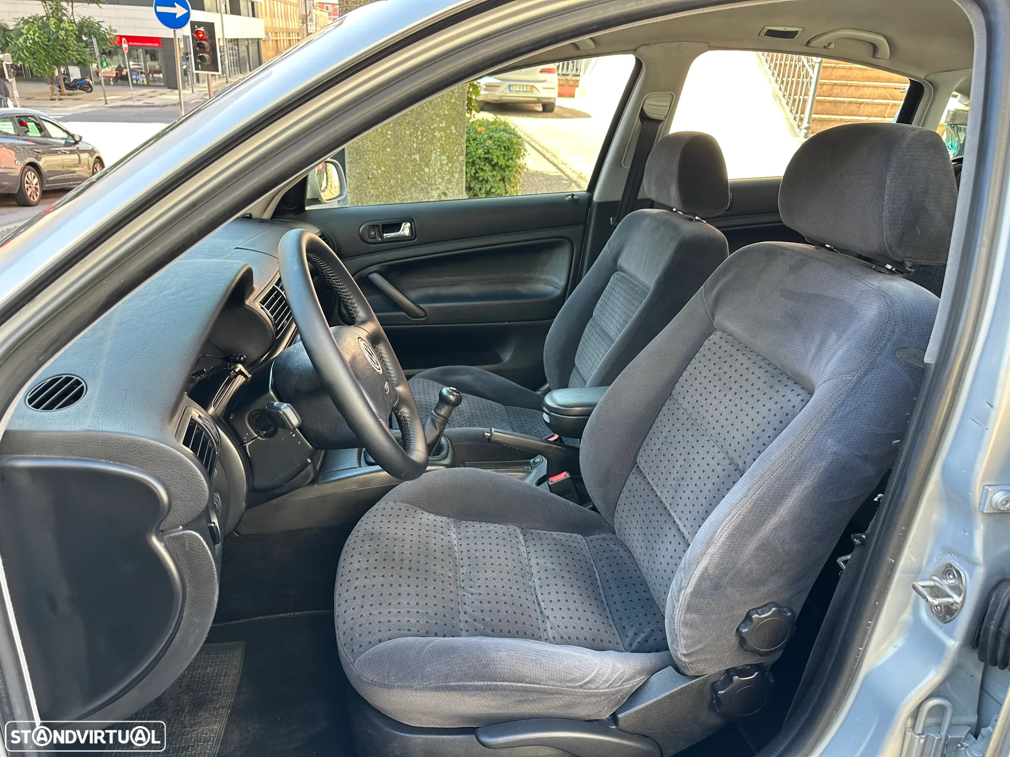 VW Passat 1.9 TDi Confortline Top - 14