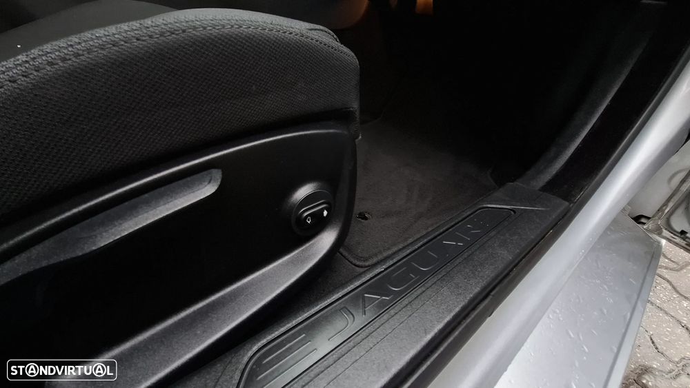 Jaguar XE 20d Aut. R-Sport - 33