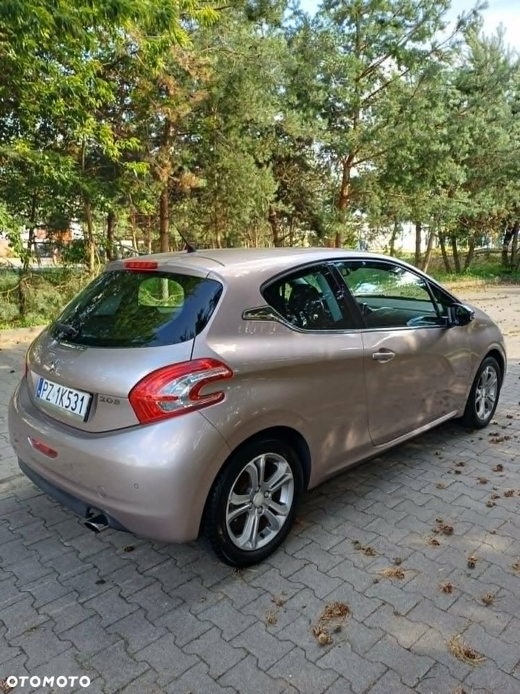Peugeot 208 1.6 VTi Allure - 5
