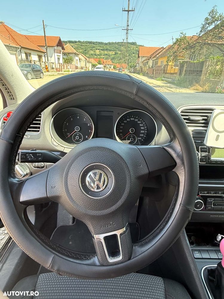 Volkswagen Golf - 5