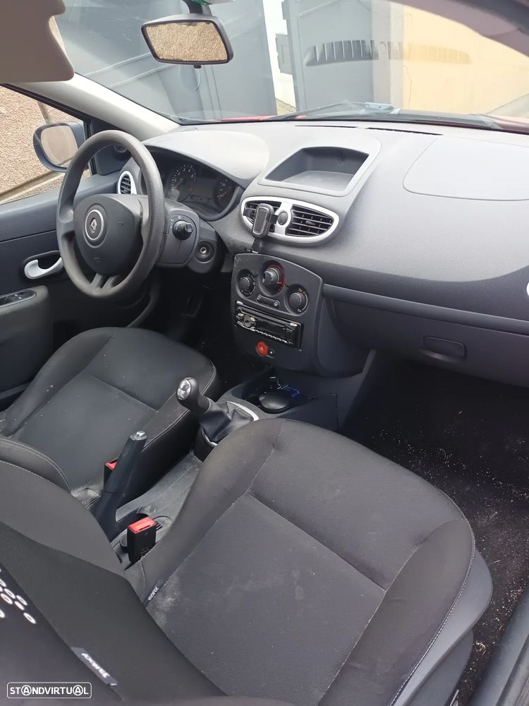 Renault Clio - 3