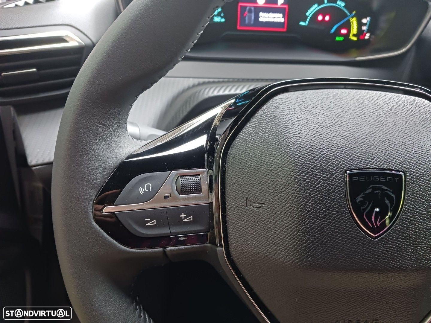 Peugeot e-2008 54 kWh Active - 24