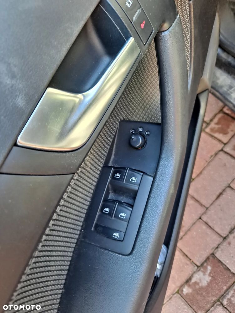Audi A3 1.9 TDI Ambiente - 12