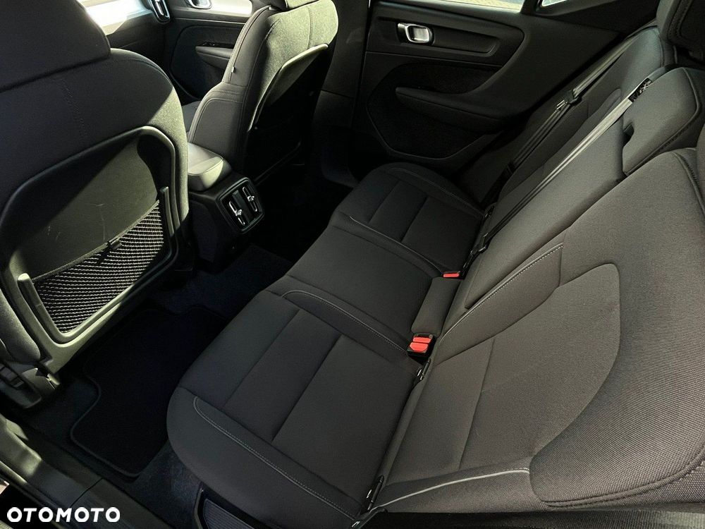 Volvo XC 40 T3 Momentum Pro - 15
