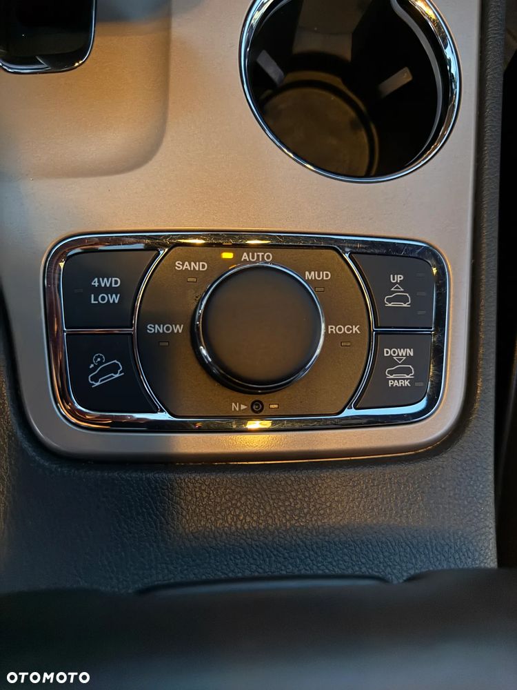 Jeep Grand Cherokee 3.0 CRD Overland EU6 - 37
