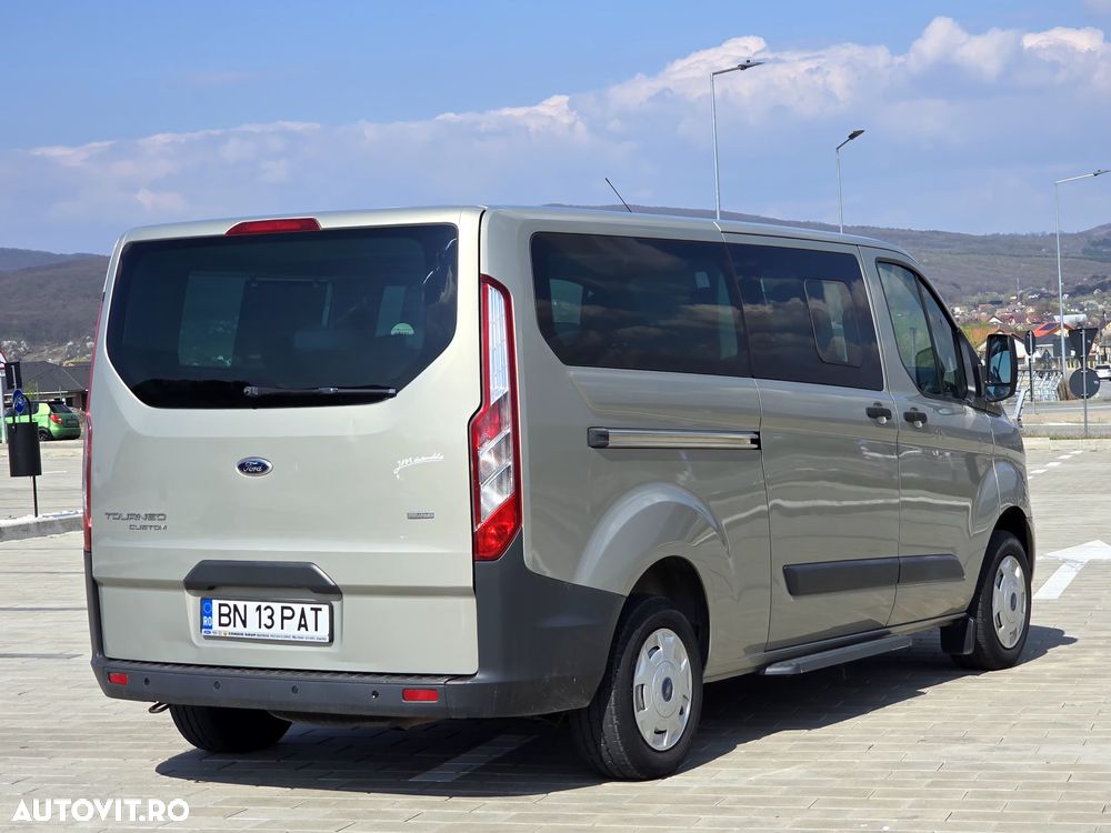 Ford Tourneo Custom 300 L1H1 VA Titanium - 4