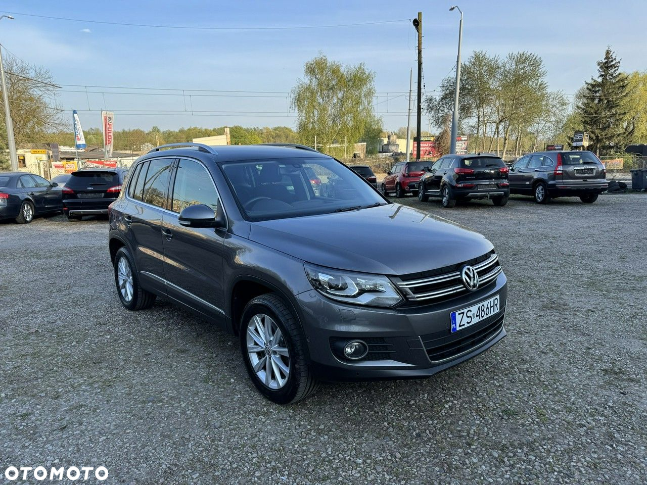Volkswagen Tiguan - 2