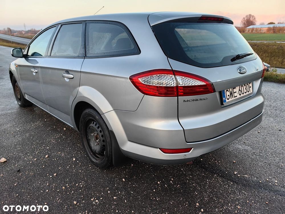 Ford Mondeo 2.0 Ambiente - 5