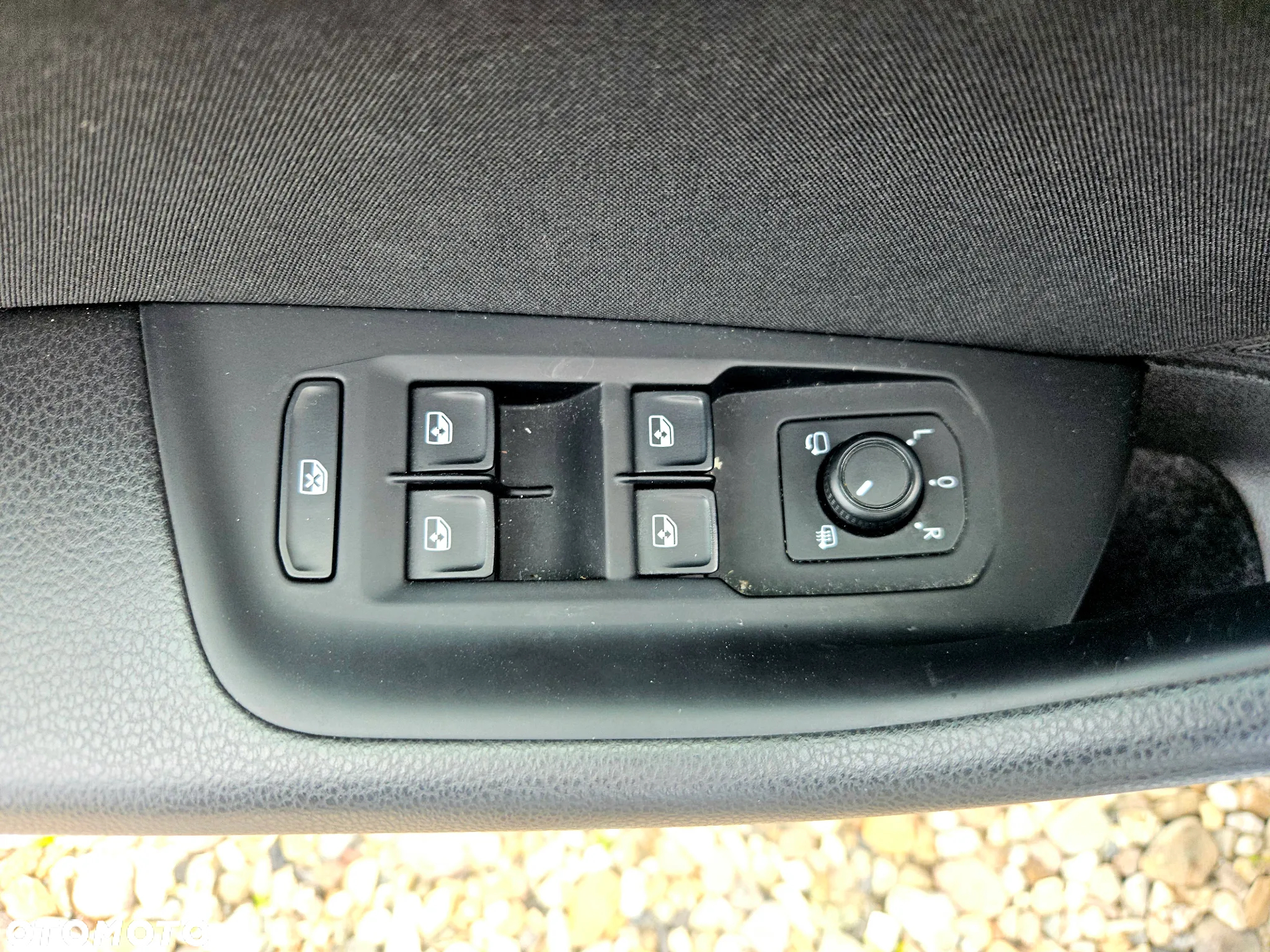 Volkswagen Passat Variant 2.0 TDI SCR DSG Business - 30