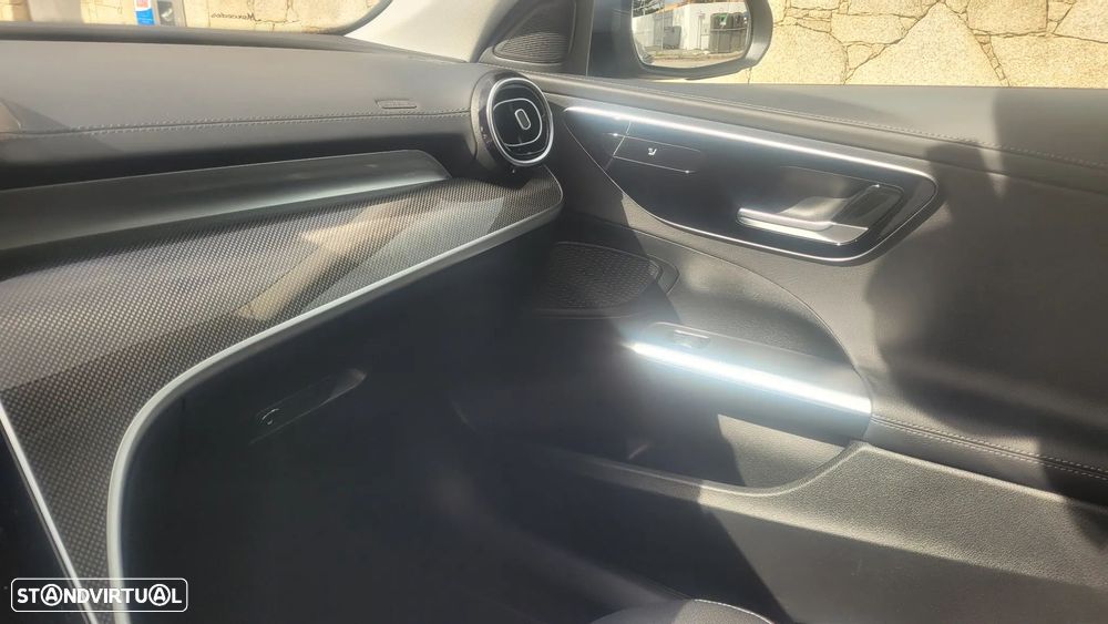 Mercedes-Benz C 300 e AMG Line - 9