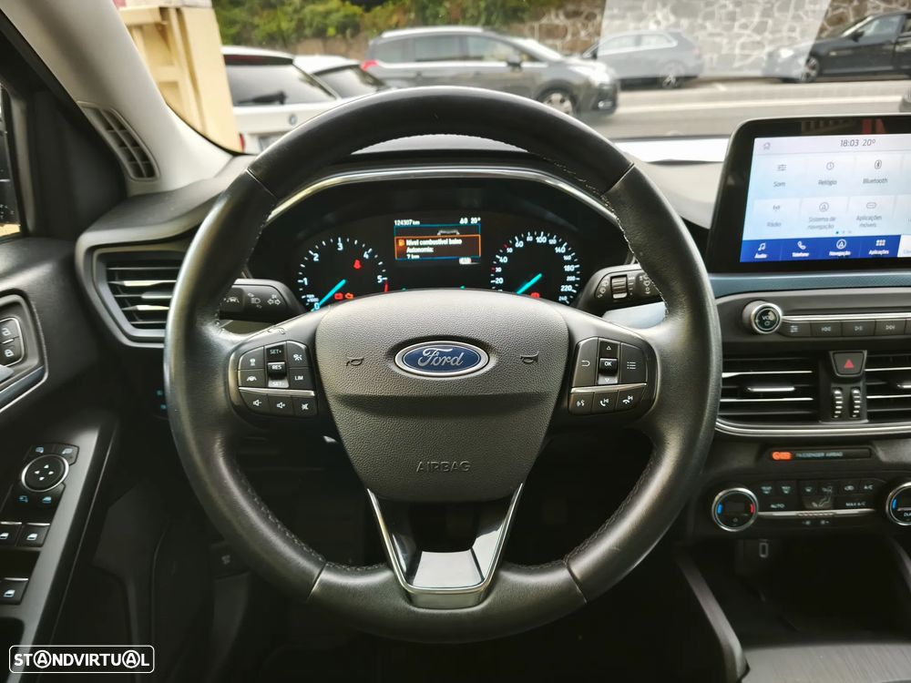 Ford Focus 1.5 EcoBlue S&S Aut. ACTIVE - 33
