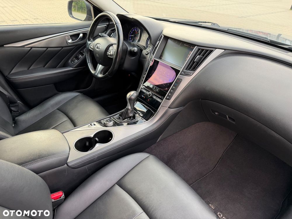 Infiniti Q50 - 25