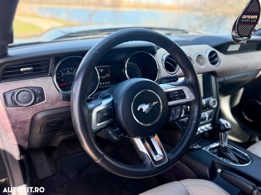 Ford Mustang 2.3 Eco Boost Aut. - 28