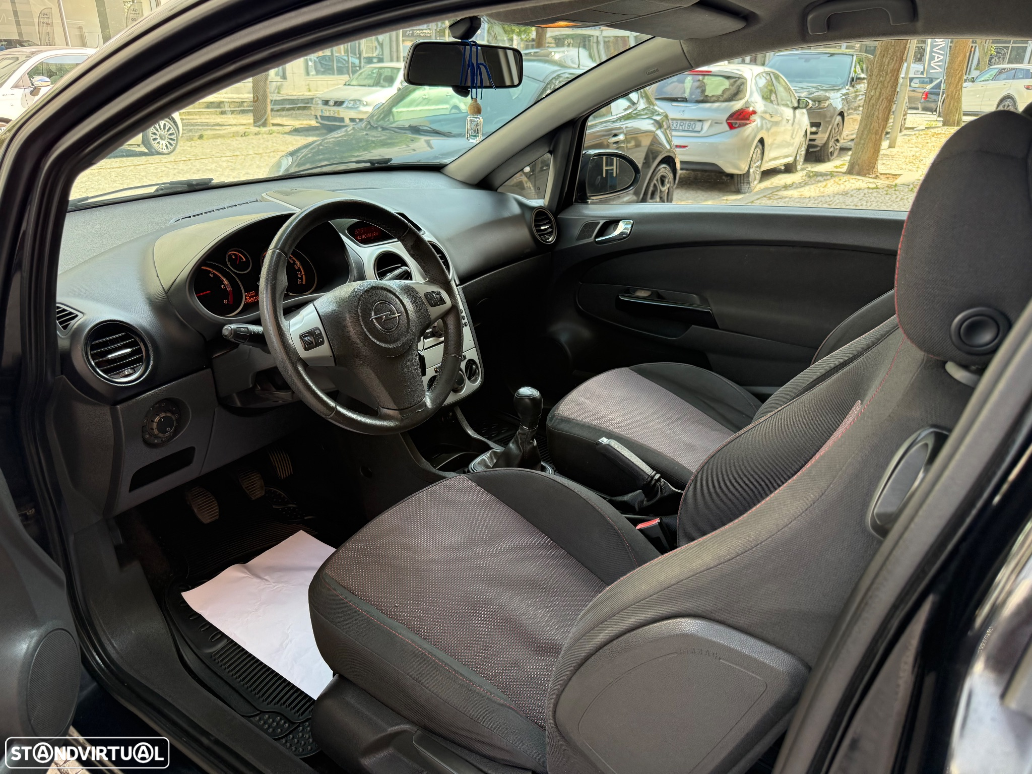 Opel Corsa 1.3 CDTi Enjoy EcoFLEX - 12