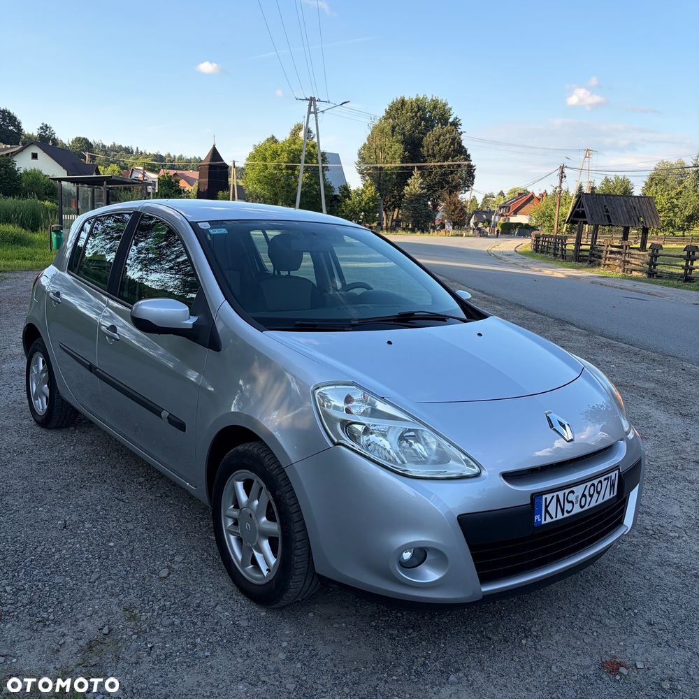 Renault Clio 1.2 16V 75 TomTom Edition - 3