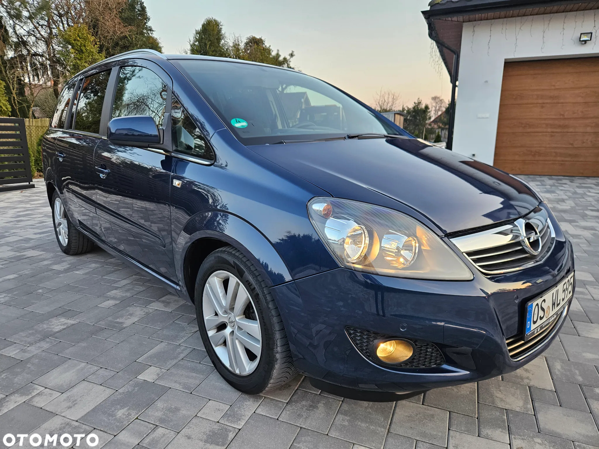 Opel Zafira 1.6 Cosmo - 3