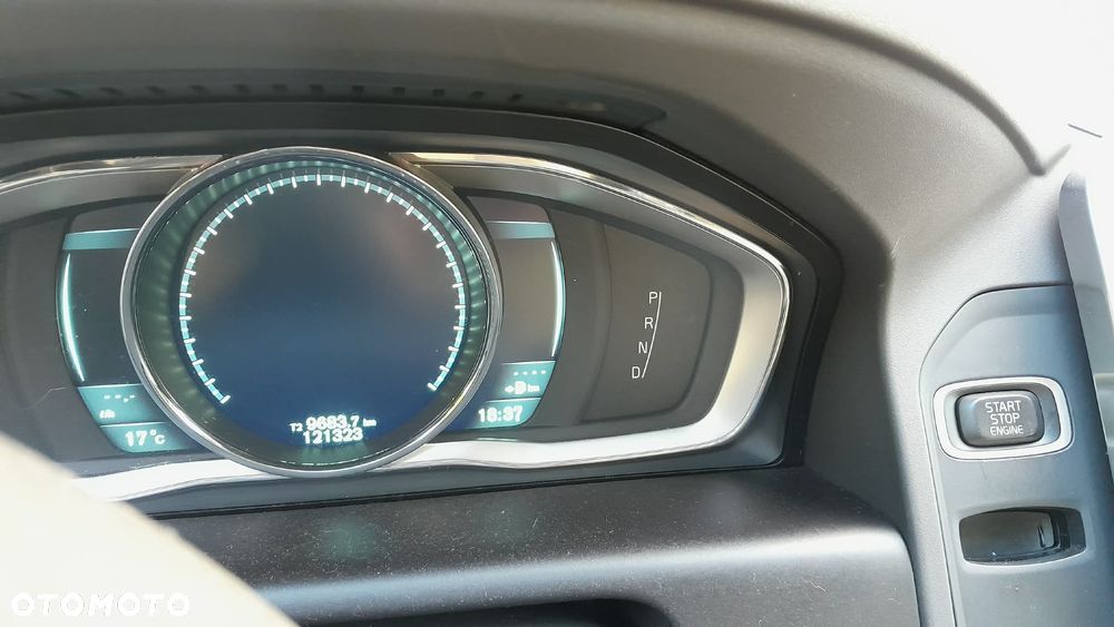 Volvo XC 60 D5 AWD Summum - 10