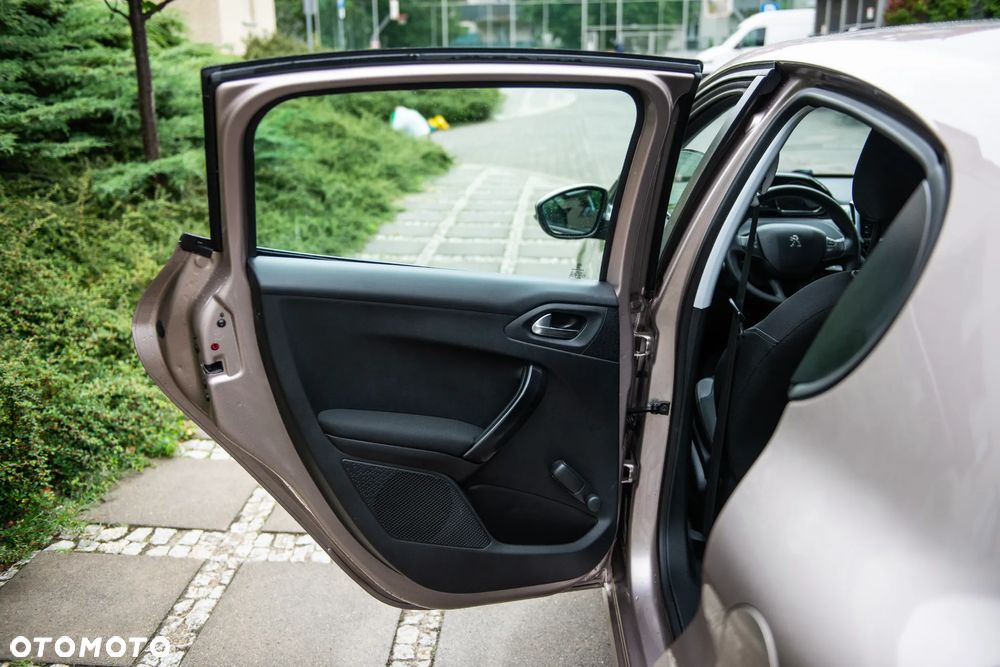 Peugeot 208 PureTech 68 Active - 17