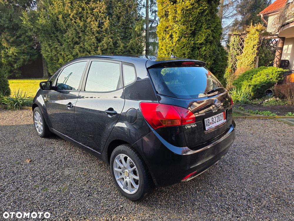 Kia Venga 1.4 CVVT Dream-Team Edition - 4