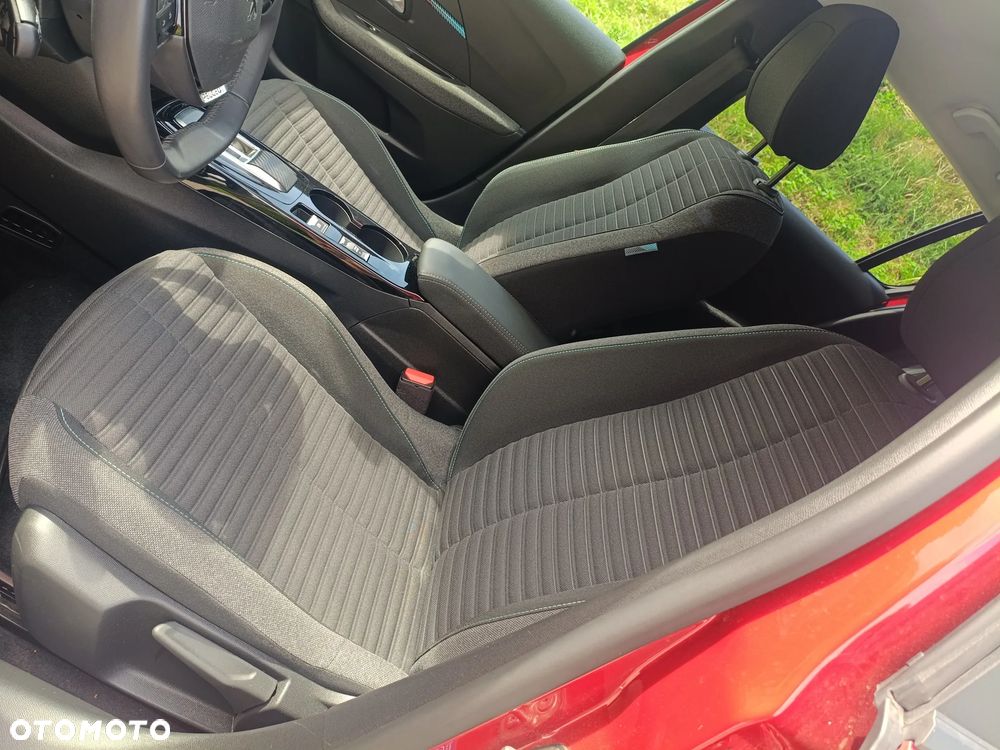Peugeot 208 Elektromotor 136 E-Style - 11