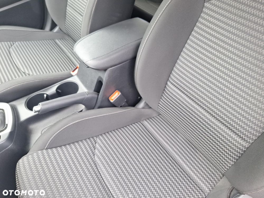 Kia Ceed 1.5 T-GDI M DCT - 11