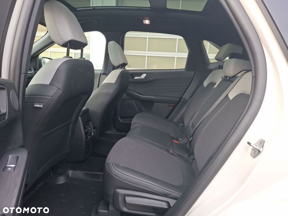 Ford Kuga - 16
