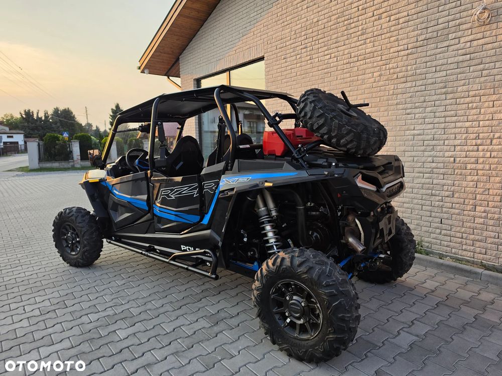 Polaris RZR - 12