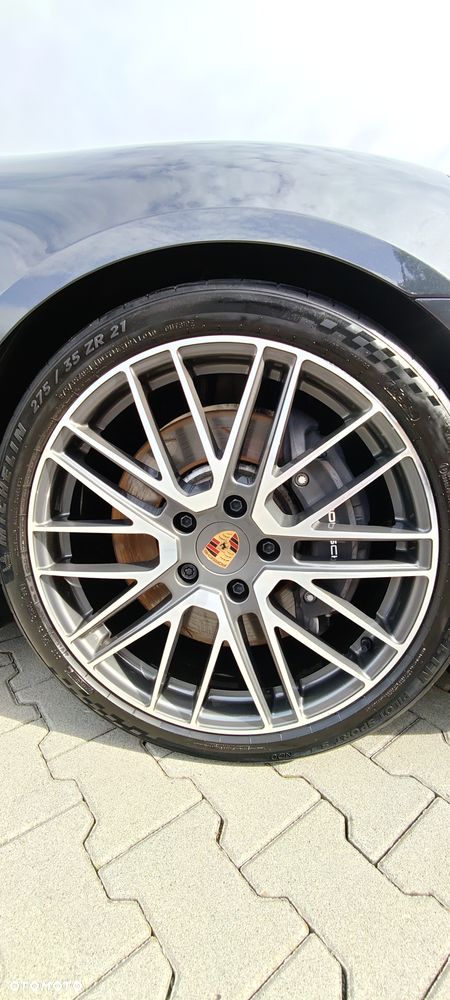 Porsche Panamera 4 E-Hybrid PHEV - 27