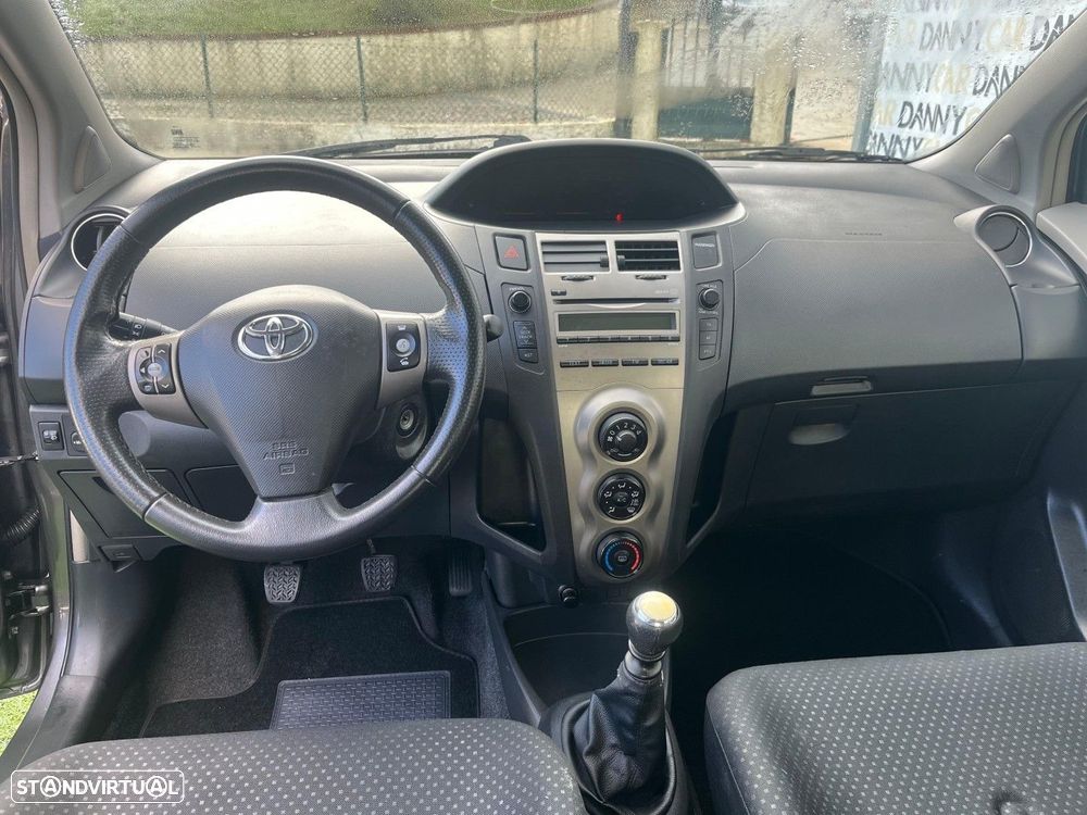 Toyota Yaris 1.4 D-4D AC - 6
