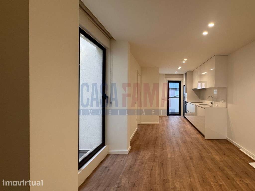 Apartamento T2 para arrendamento no coração da Póvoa de Varzim, a a... - Grande imagem: 2/18