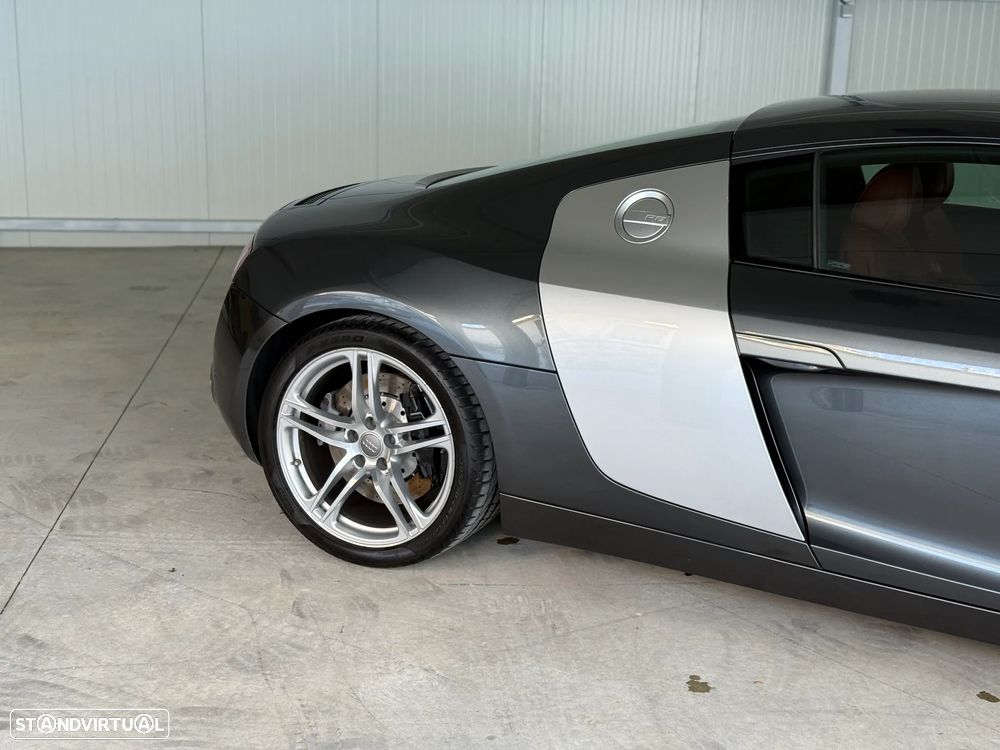 Audi R8 Coupé 4.2 FSI quattro R tronic - 42