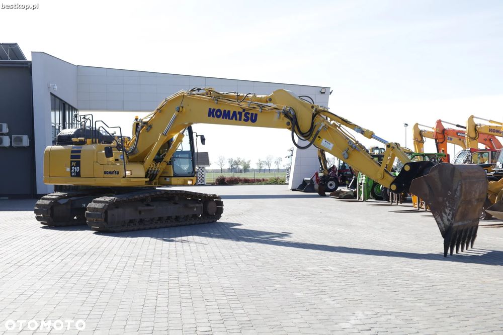 Komatsu PC210LC-11 - 34