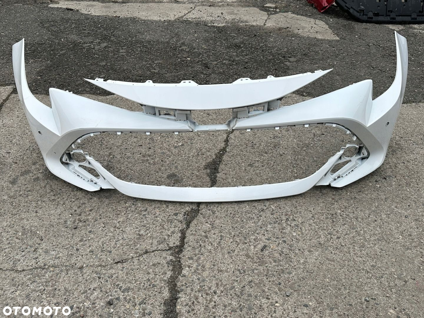 Zderzak przód Toyota Corolla E21 Lift HB Kombi 23- - 4