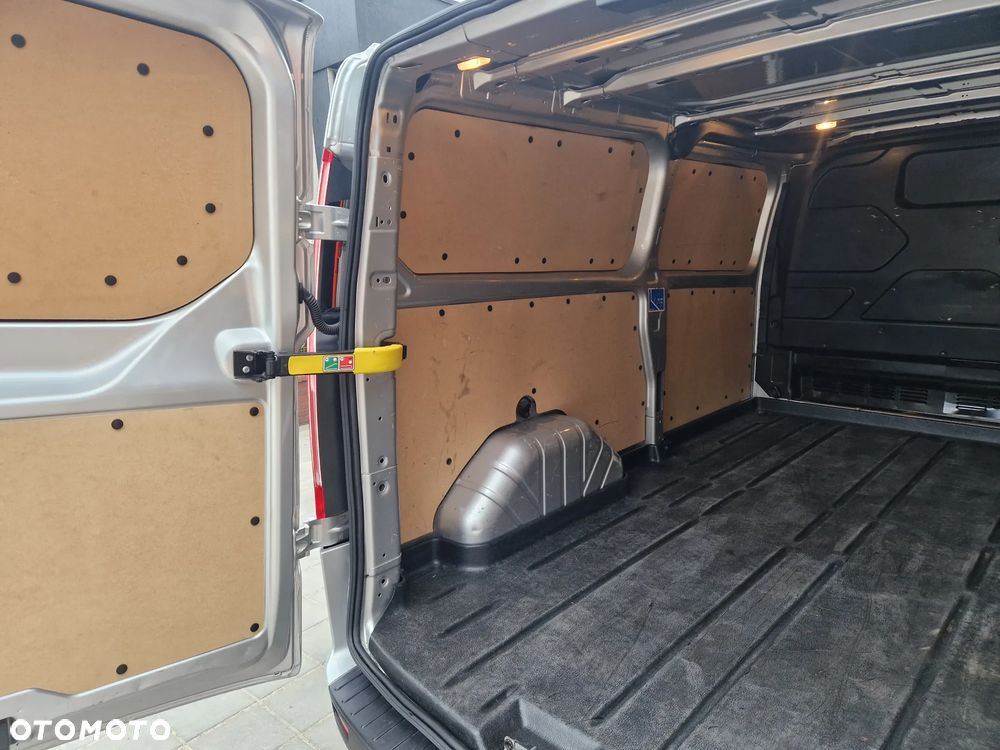 Ford Transit Custom - 16