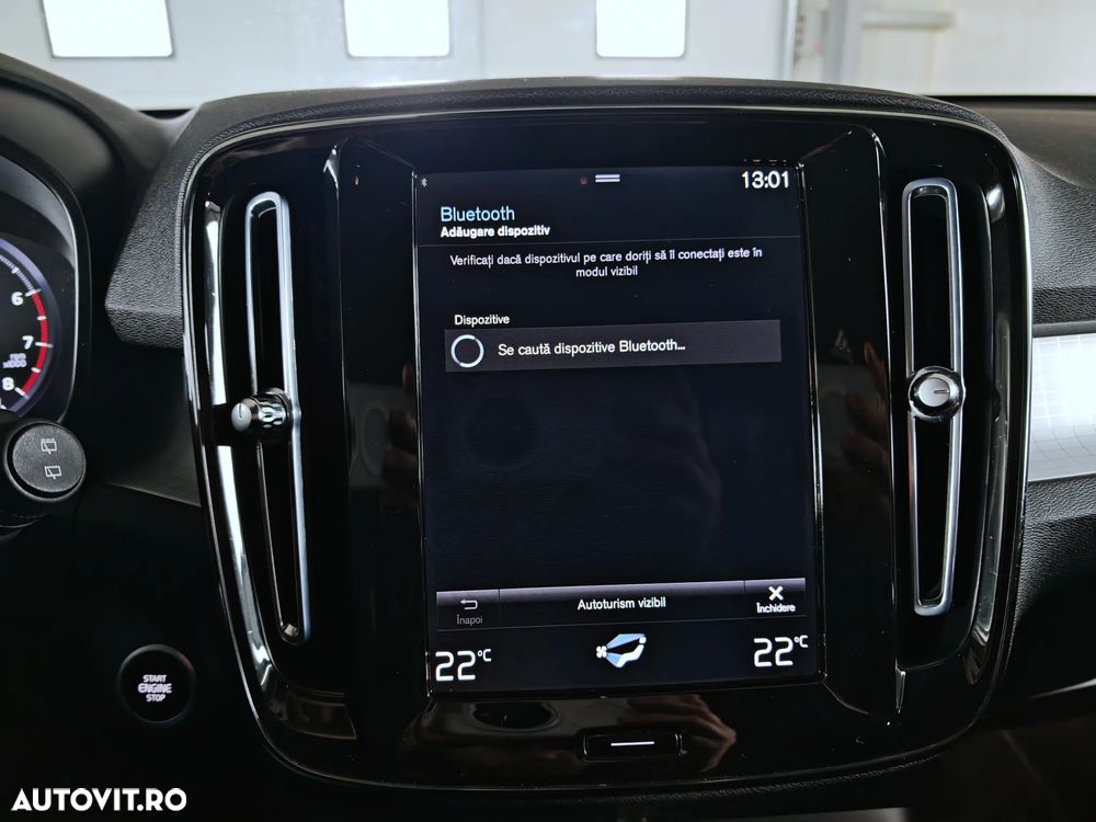 Volvo XC 40 T3 AT8 Momentum Pro - 25