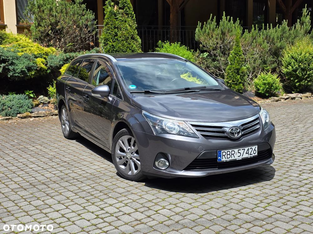 Toyota Avensis 2.0 D-4D Edition - 2