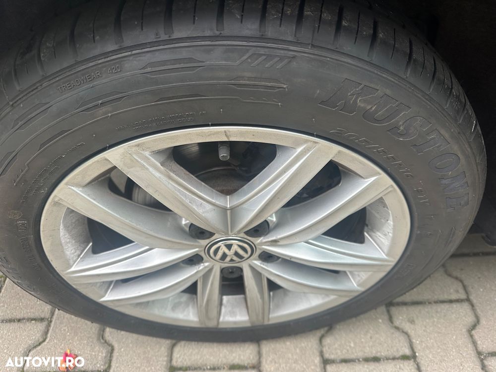 Volkswagen Golf - 11