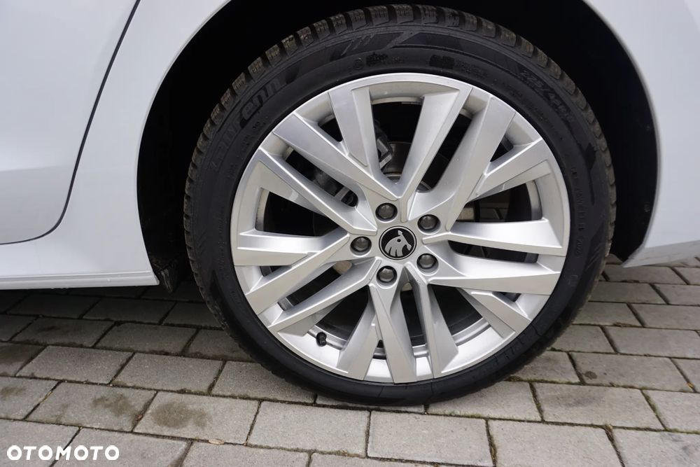 Skoda Octavia 2.0 TDI Edition 130 Selection DSG - 8