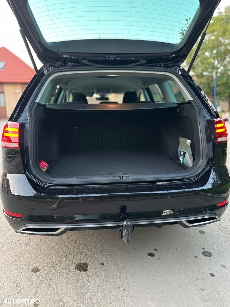 Volkswagen Golf - 5