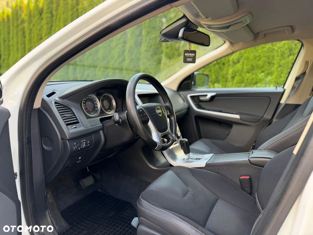 Volvo XC 60 - 26